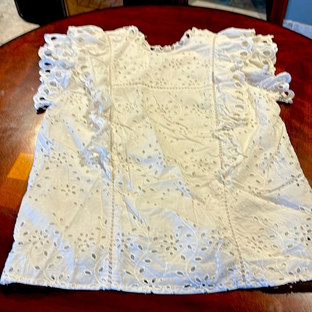 White eyelet ruffle top Express size medium